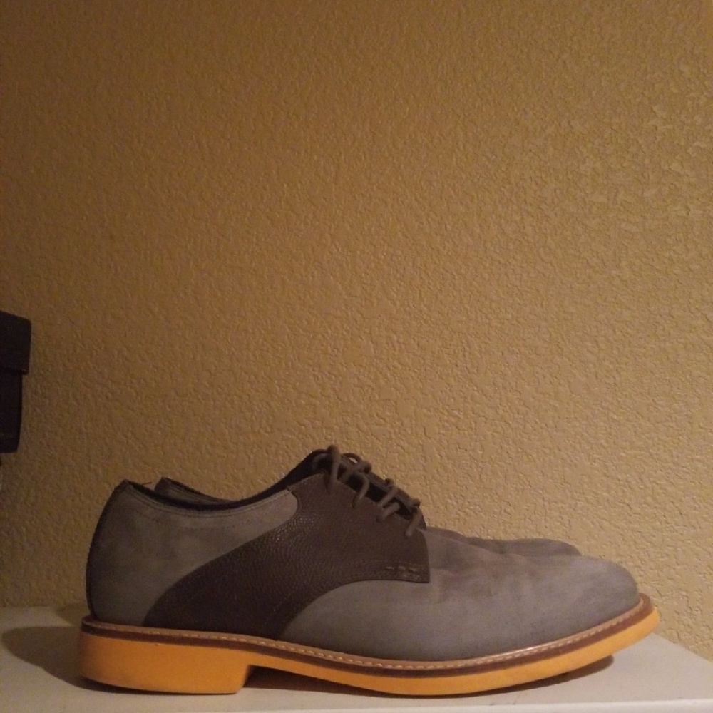 Men's Cole Haan Shoes - Picture 2 of 4